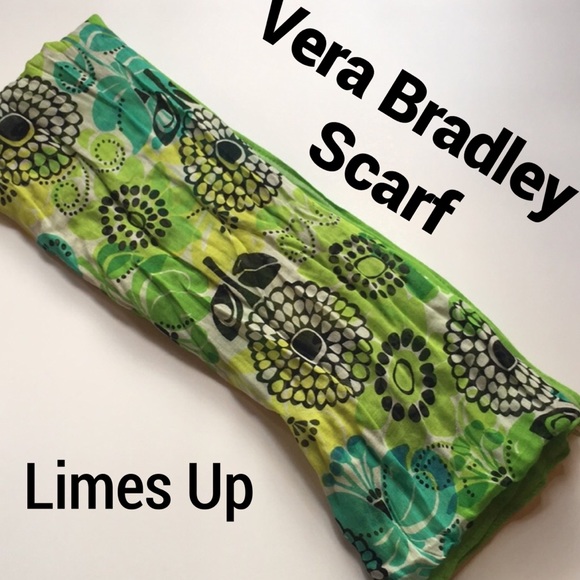 Vera Bradley Accessories - NWOT VERA Bradley limes up scarf